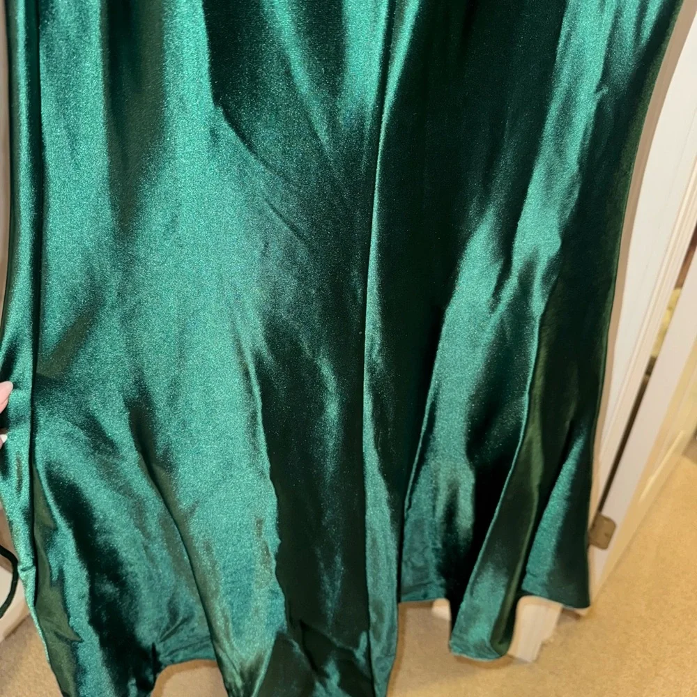Alamour The Label Green Slit Maxi Dress - Picture 6 of 13
